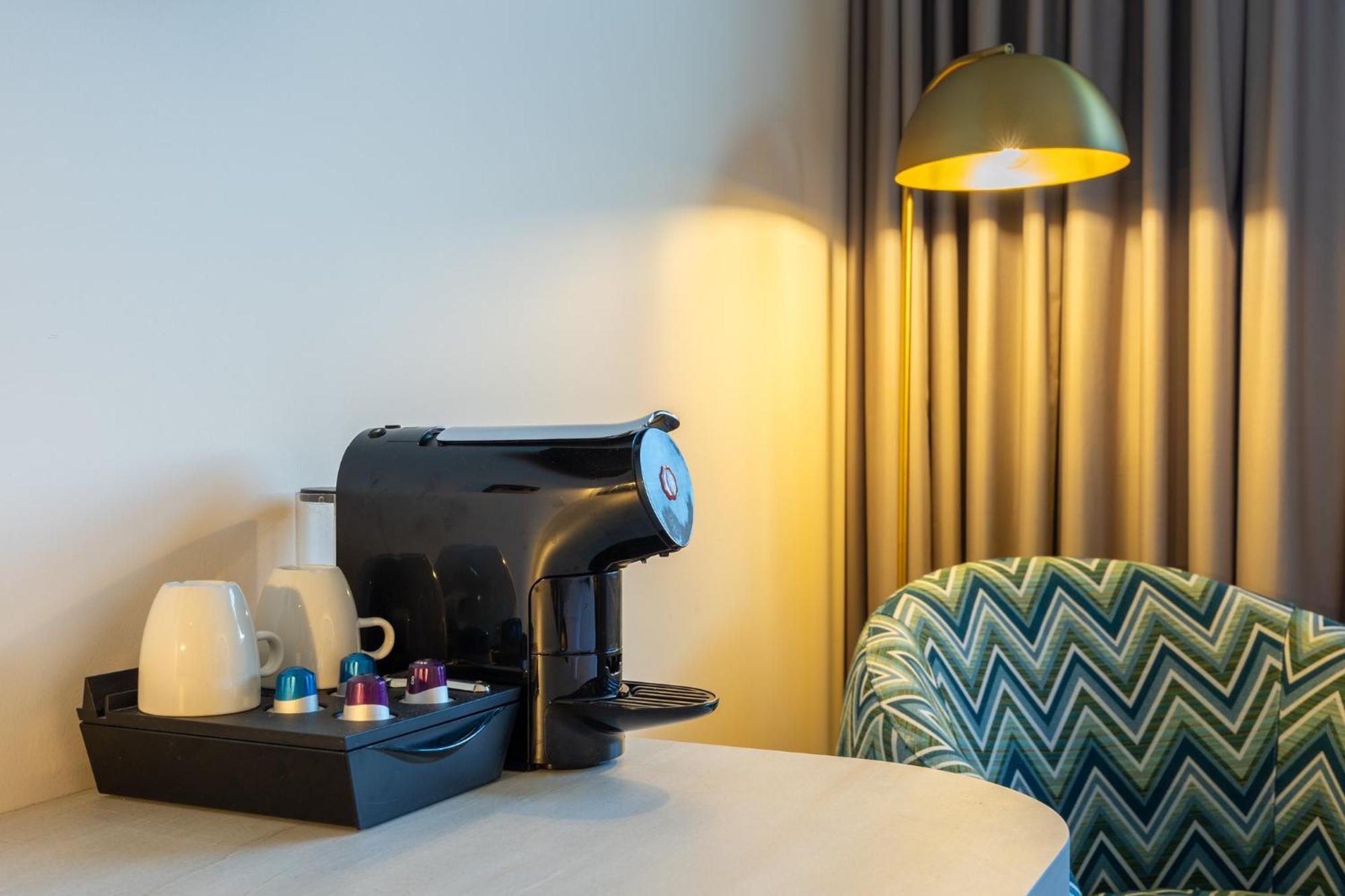 Leonardo Hotel Breda City Center Экстерьер фото